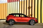 Volvo XC40 D4 R-Design 2017 года (WW)